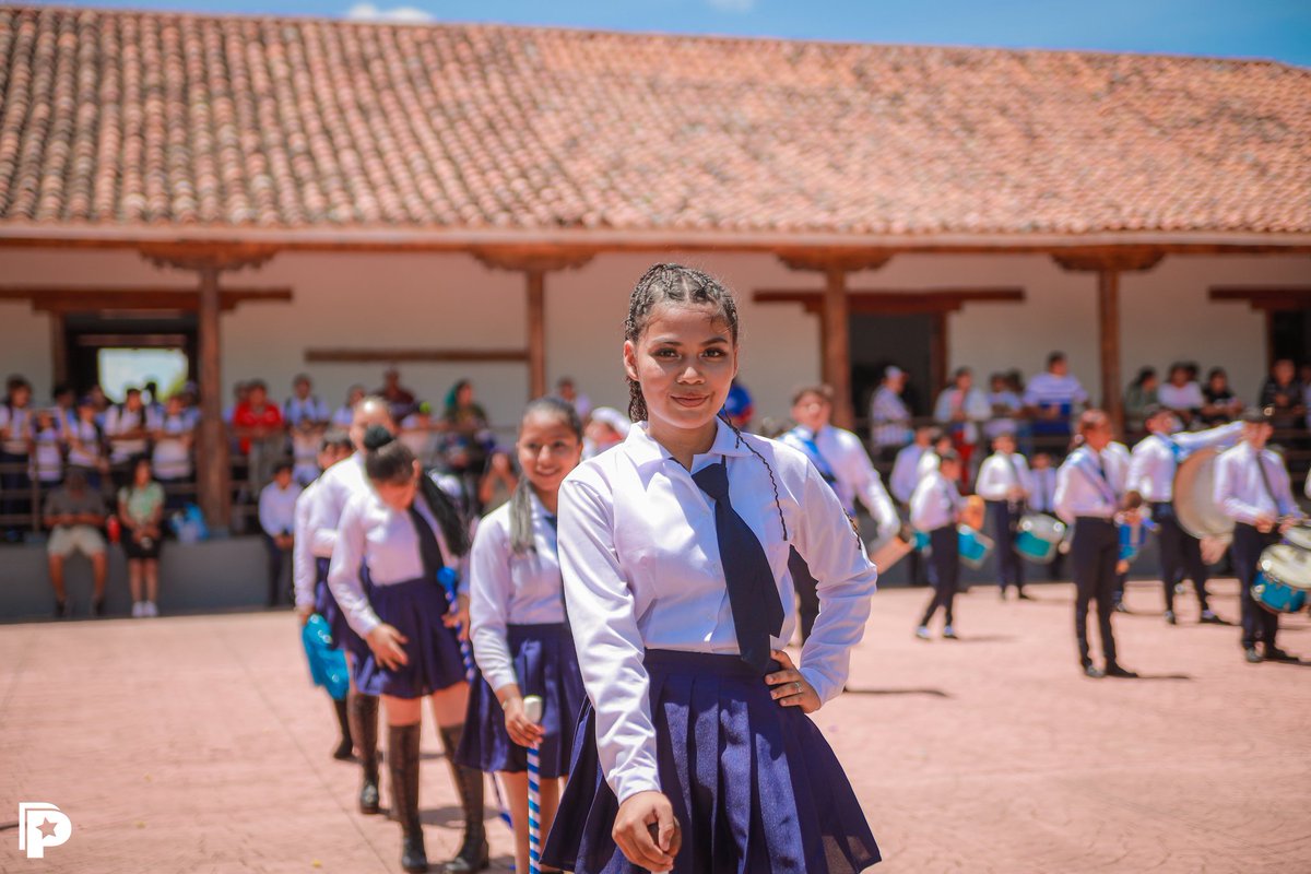 PrensaPopulr's tweet photo. Centroamérica 📜 y en homenaje a los héroes nacionales, al 167 Aniversario de la Batalla de San Jacinto, quienes defendieron con valentía y bravura la soberanía de Nicaragua ante el invasor. 🇳🇮🏃‍♂️🏃‍♀️🕎👏🏻 

#AmoraNicaragua
#PatriaBenditayLibre https://t.co/qwov0Atyme