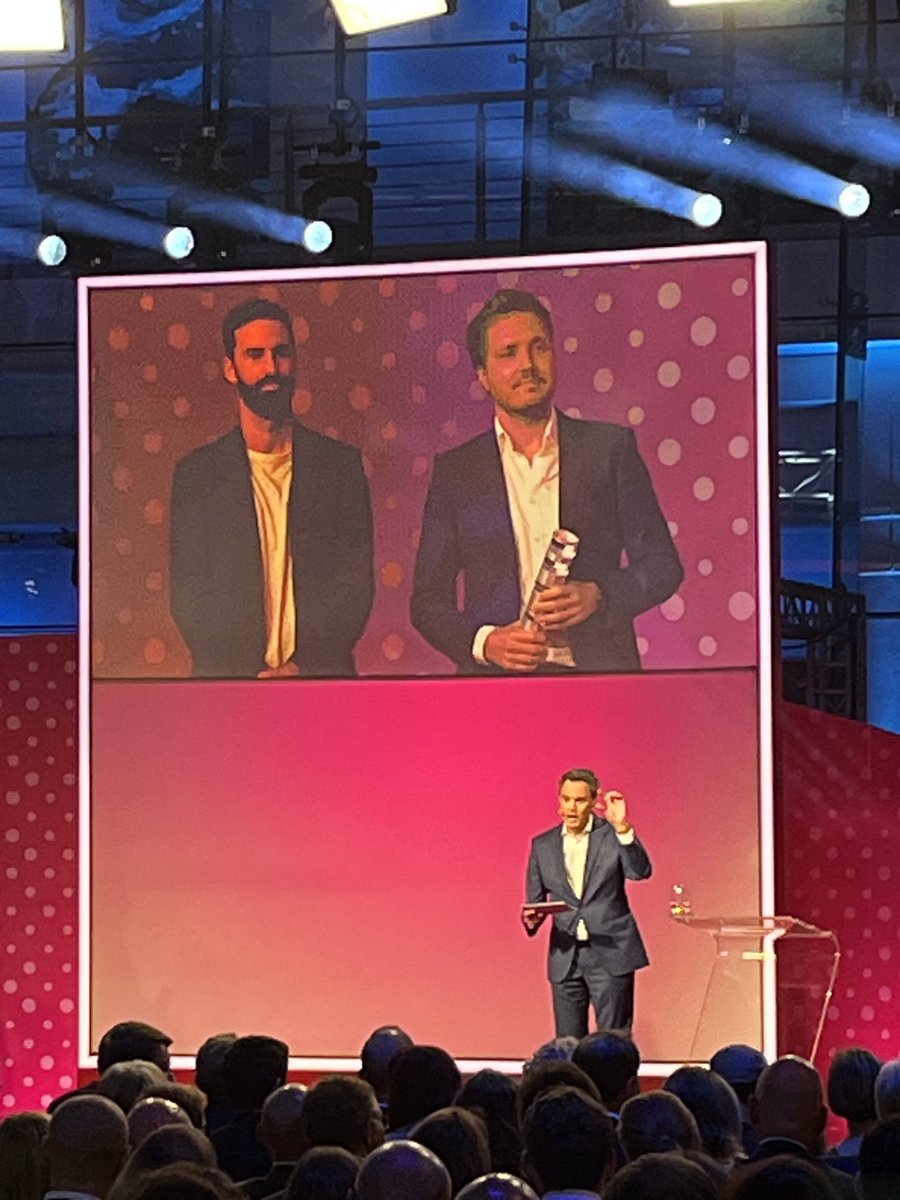 🏆Preisträger in der Kategorie Aufsteiger des Deutschen Gründerpreises 2023 ist @happybrush 🎉! Herzlichen Glückwunsch! #deutschergruenderpreis #dgp