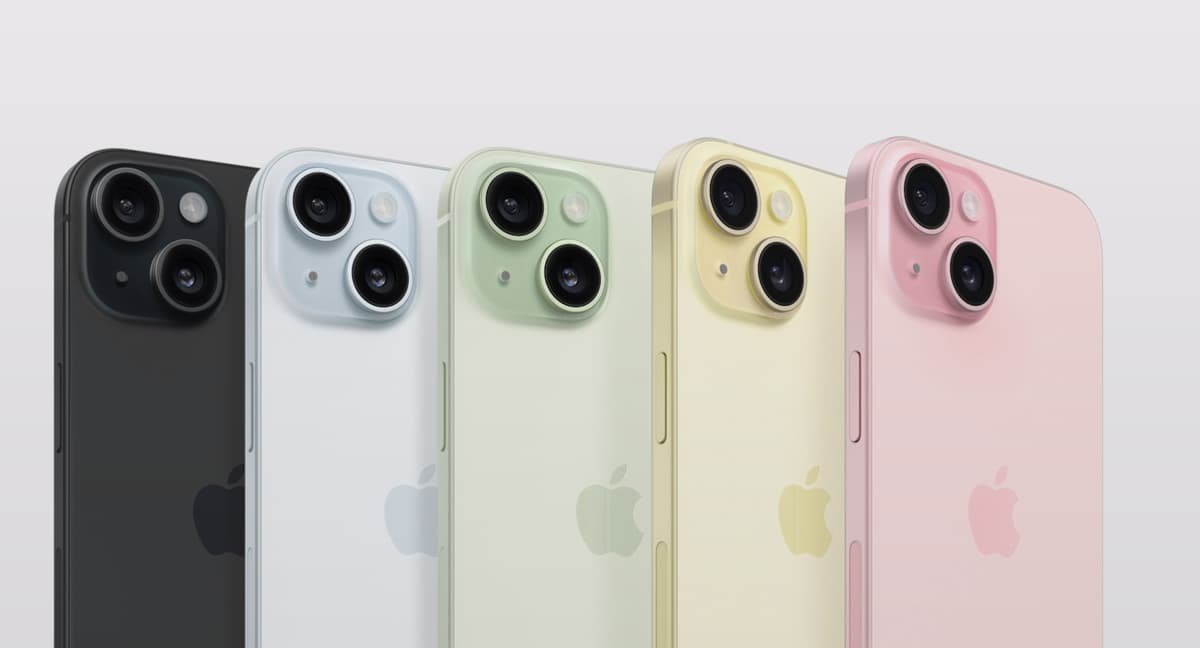 Mediavenir's tweet photo. 📲 FLASH - Les prix des nouveaux iPhone sont légèrement en baisse par rapport à l’an passé (sauf pour le Pro Max) :

iPhone 15 : à partir de 969€ (-50€)
iPhone 15 Plus : 1.119€ (-50€)
iPhone 15 Pro : 1.229€ (-100€)
iPhone 15 Pro Max : 1.479€

(BFMTV) #AppleEvent #iPhone15 https://t.co/zdsullbOgl