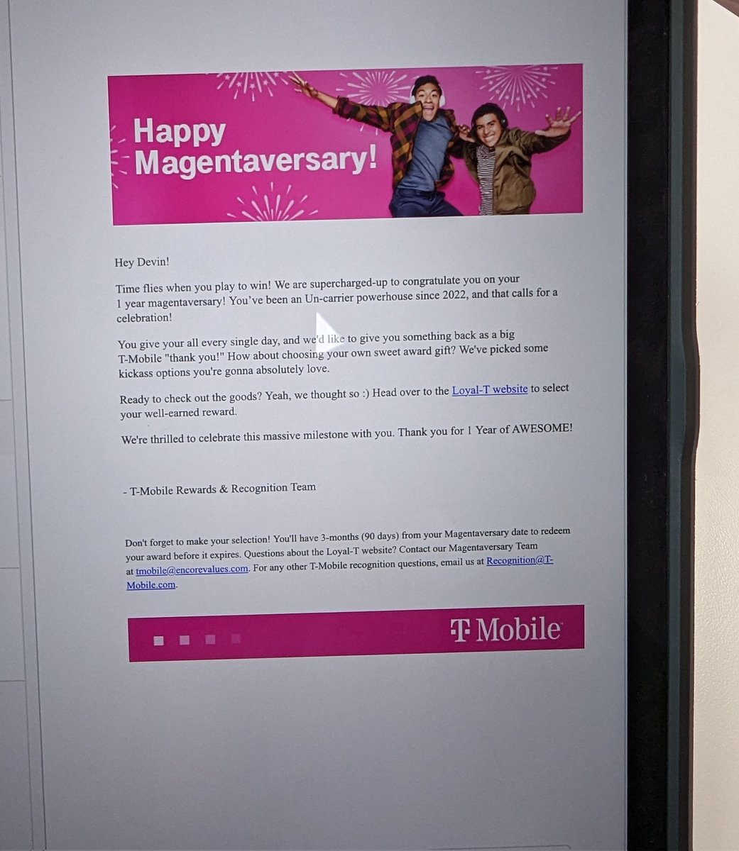 Devmer11's tweet image. it's my Magentaversary! proud to be part of an amazing team #uncarrier #tmobile #mobileexpert