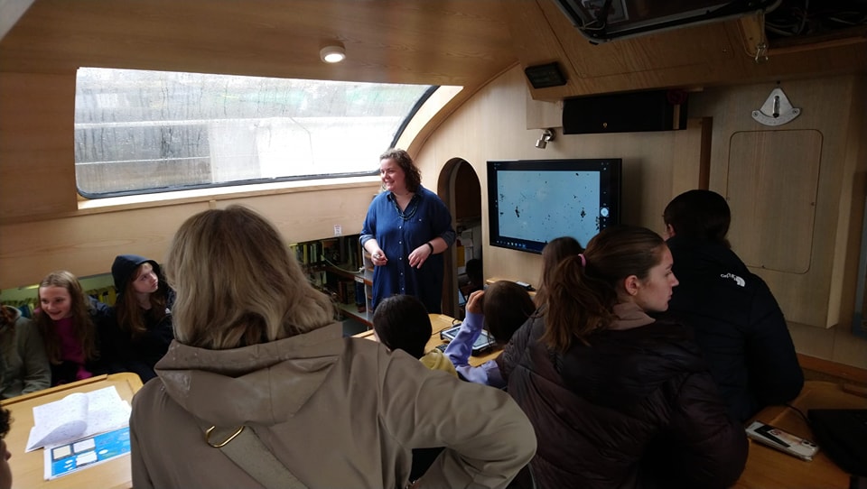 ACPF_Irlande's tweet photo. ⛵Escale à Galway pour @TaraOcean_  👍🏼 Les TY de @SeamountKinvara sont ravis! ⚓Toute la semaine, la goélette accueille les écoles pour une visite et des ateliers! 🌊 https://t.co/IStB8mZINf