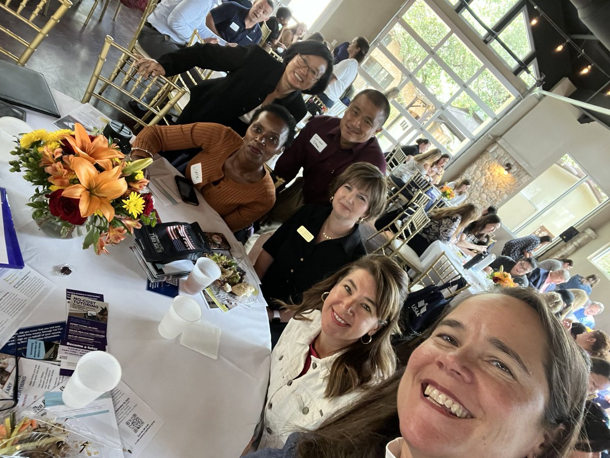 Great afternoon at <a href="/milspousefest/">MilSpouseFest</a> 
It has been a while since I met new #milspouses and it does feel like family 
#usaa