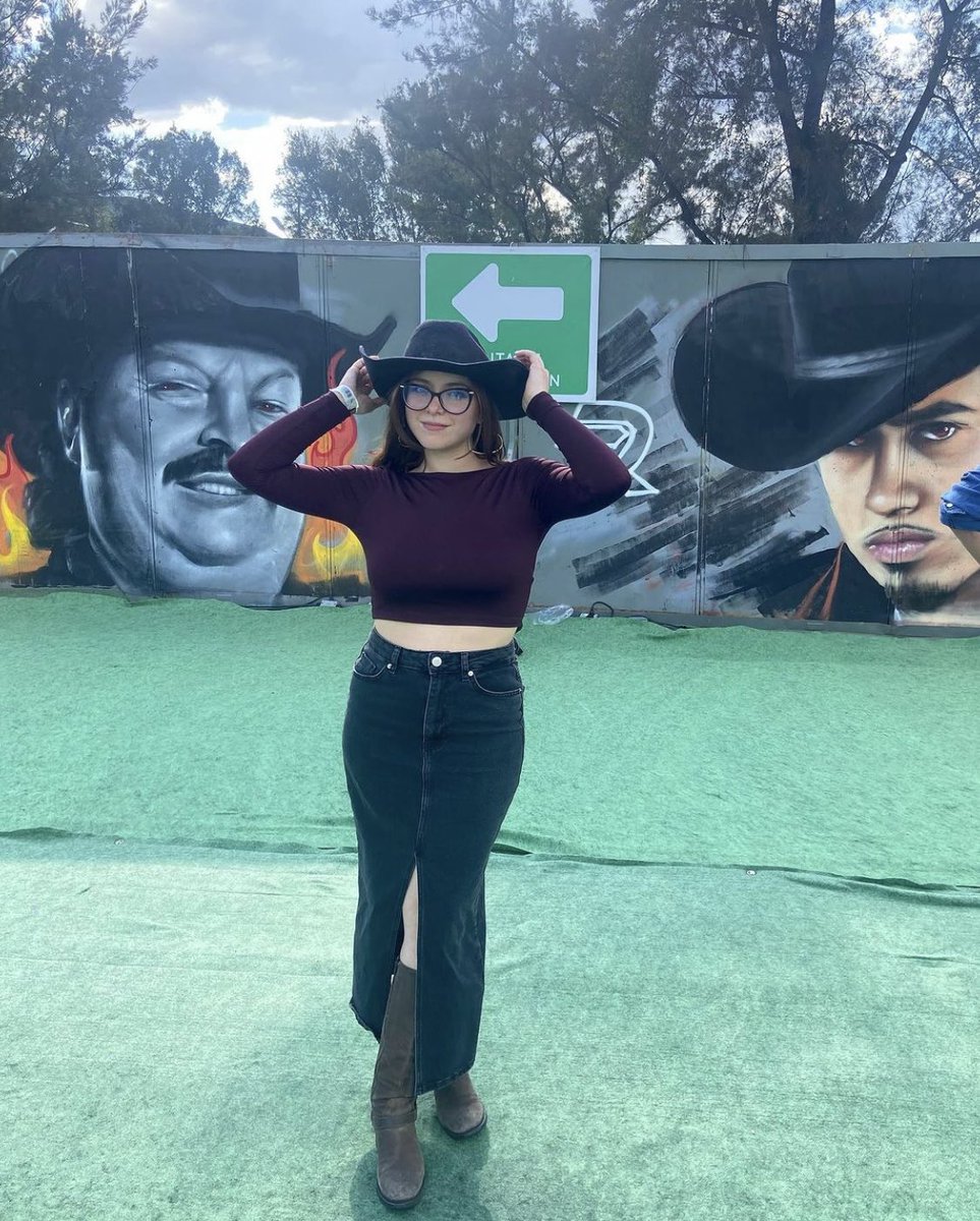 nombre_33's tweet image. Pongámonos serios

Qué pero le pondrían?