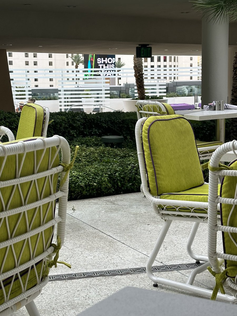 thebaumdotcalm's tweet photo. @Pond0x can’t even have breakfast at The Cosmopolitan in Vegas without subliminal messages from $PNDC. Those colors. So Pondish. https://t.co/nnLKh5UDIt