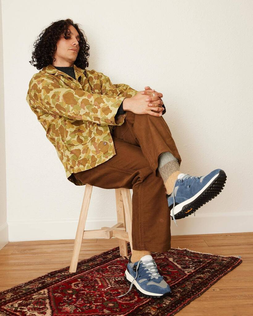 Fall styling
Jacket & pants : @thecoronautility 
Shoes : @playgroundstore.jp 
Socks & Sweater : @anonymousism_japan 

Available at store and online.