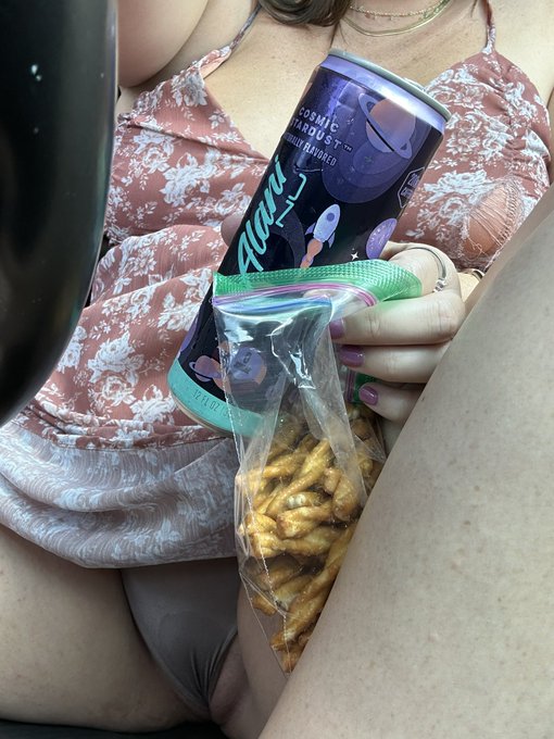 Name a better snack??!!&hellip; 😋 https://t.co/aWw1rtR4Ig