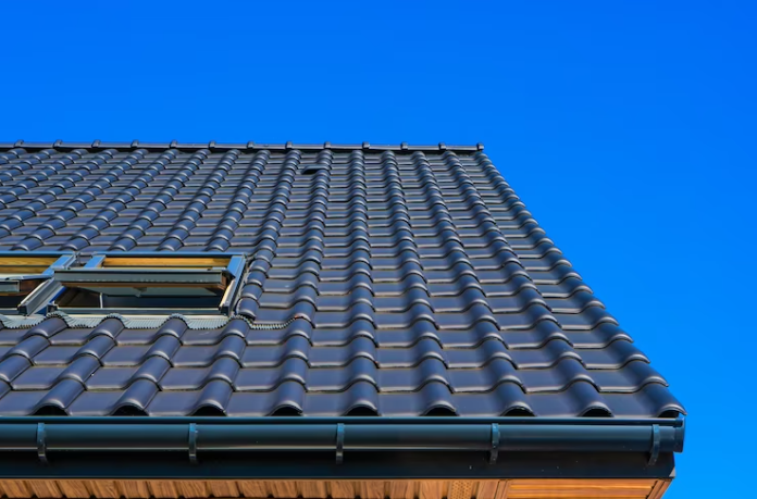 Is your roof in need of some TLC? We're your trusted experts in roofing solutions. From repairs to replacements, we've got you covered. 

drytechroofingcompany.com

#RoofingExperts #HomeRenovation #DryTechRoofing