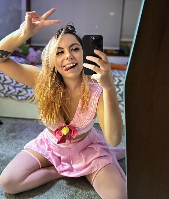 pretty in pink 🥺🩷 https://t.co/Tc55dy5Tgk<a href="/tag/inkedmodel"class="tags"><span>#inkedmodel</span></a><a href="/tag/aesthetic"class="tags"><span>#aesthetic</span></a><a href="/tag/boudoirphotographers"class="tags"><span>#boudoirphotographers</span></a>