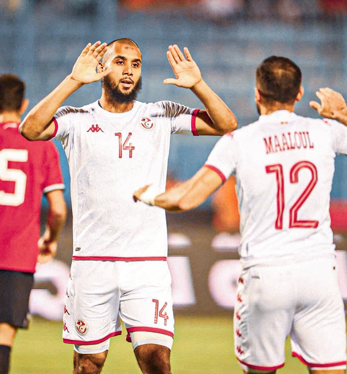 ActuFootAfrique's tweet photo. 🚨 Victoire de la Tunisie (1-3) face à l’Égypte ! 🇹🇳🦅

Les Aigles de Carthage mettent fin à la série de 8 victoires d’affilée des pharaons. https://t.co/8BW8IuwYIn