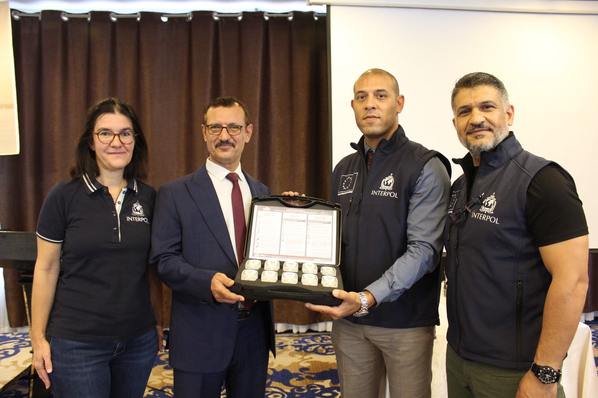 INTERPOL_HQ's tweet photo. Training concluded with the #RedSea_Programme team handing over explosive detection kits, ensuring course knowledge is taken to the field.
For more on the project:
https://t.co/WbjANZwcHO https://t.co/KaOXxOSb4D