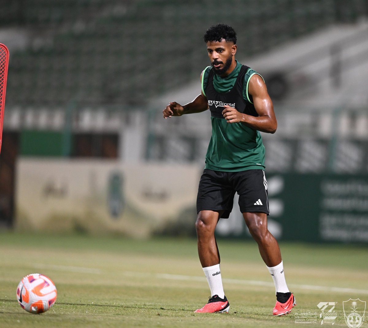 ALAHLI_FC's tweet photo. عودة للعمل بكل قوة وتركيز 💪🏻 https://t.co/fD98MJDvtm