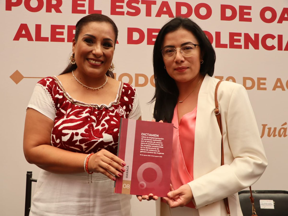 tsjoaxaca's tweet photo. Desde Palacio de Gobierno, en representación del titular del PJEO participa la Dir. de @DerechosHumaCJO, Mtra. Nidia Mtz. Esteva, en la entrega del Dictamen sobre las Acciones realizadas por el Estado para el cumplimiento de la Alerta de la Violencia de Género contra las Mujeres. https://t.co/VtNlzIOmns
