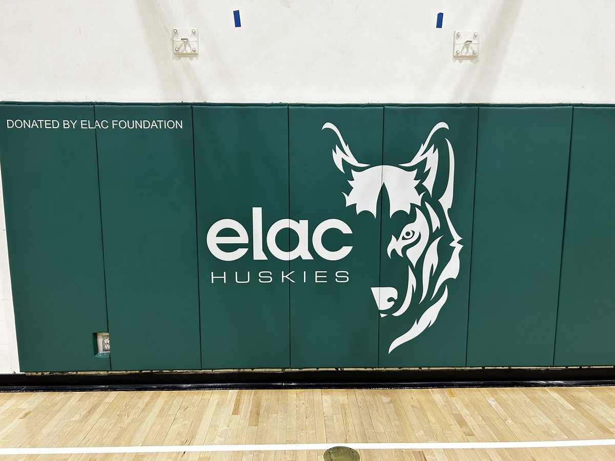 CoachCambero's tweet photo. @AthleticsELAC with custom padding for the gym! #TeamBSN @ElacBball @johnmosleyjr @BG_ELAC @BSNSPORTS_SoCal https://t.co/69VVuZ0hMK