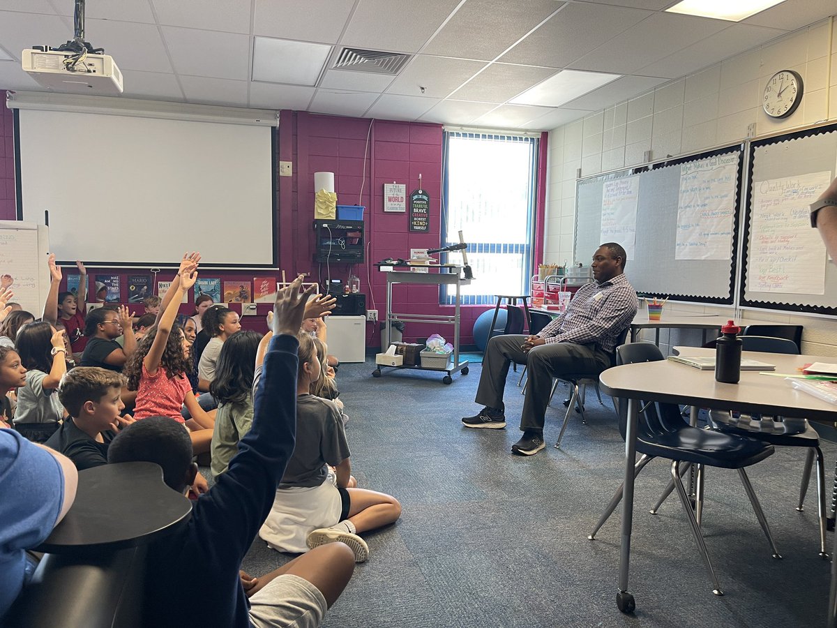 Courtney Minnich tweet media