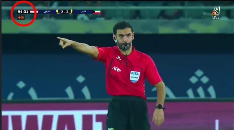 Zaid202017's tweet photo. @afcasiancup_ar بعد ان اهدى ركلة جزاء ظالمة للكويت 
الحكم كان خائفاً من منتخبنا الاولمبي في تسجيله هدف يحرم المنتخب الكويتي من التأهل فقام بانهاء اللقاء قبل 30 ثانية !!!.

مبروك تأهل منتخبنا الاولمبي لكاس اسيا كأول المجموعة السادسة. https://t.co/X2Z6VKaq4O