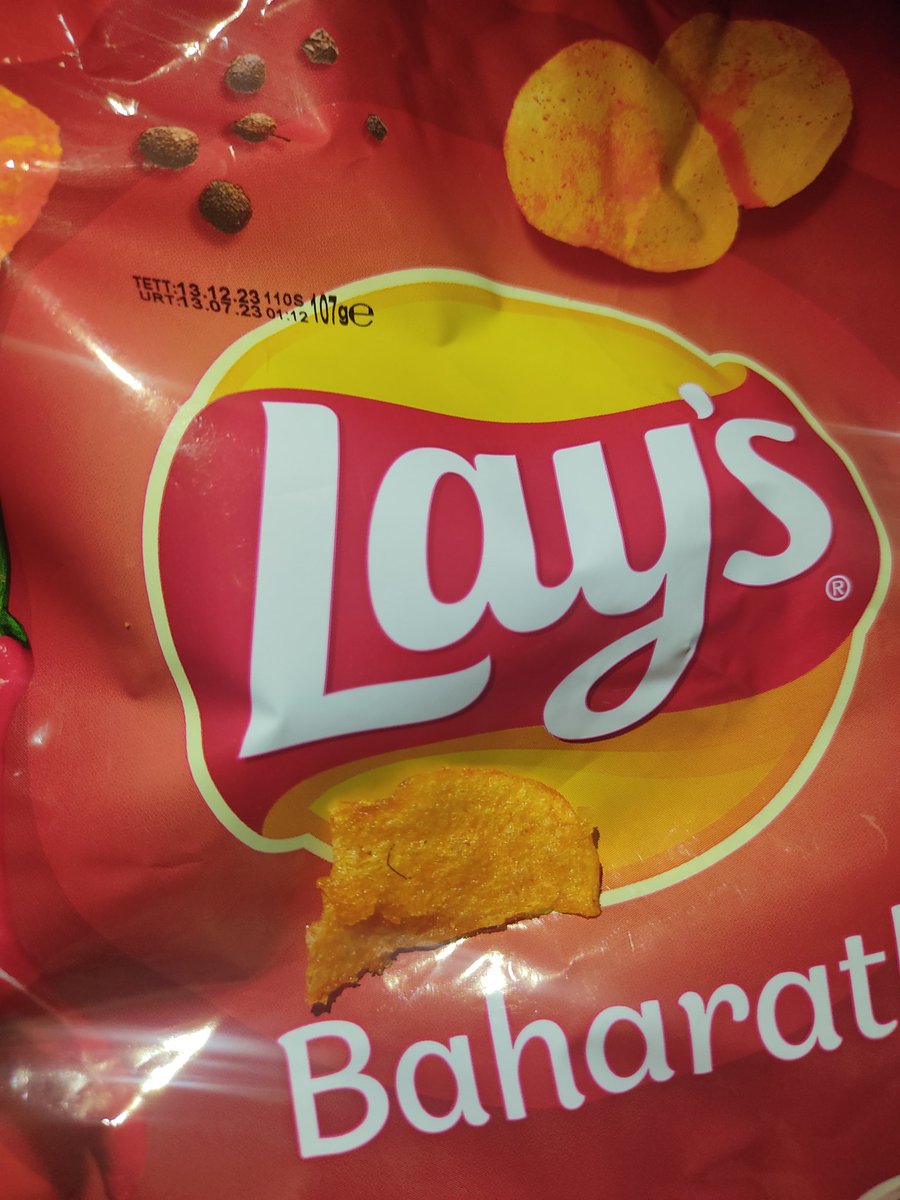 hasannbasar's tweet photo. @LAYS Peki kıl çıkması ne demek.. tuzlu değil kıllı.. https://t.co/YTZNfg5LTR