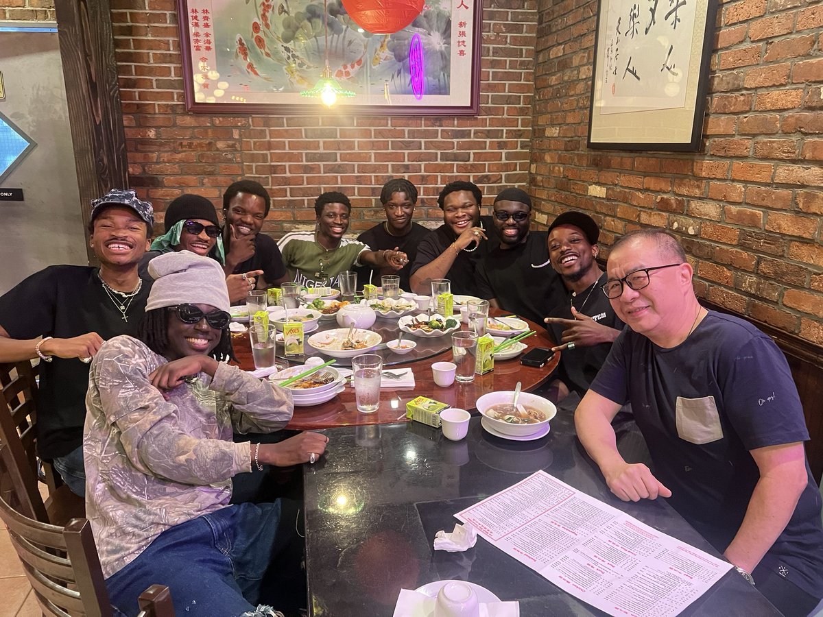 quicsnd's tweet photo. shouts out uncle lou https://t.co/uKpC6SF2nJ
