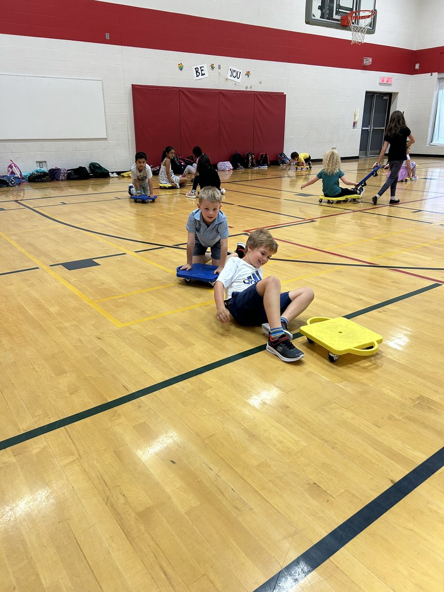 LisaAngelo14's tweet photo. Gym fun with Ms. Young’s class ! https://t.co/OnPiT1St10