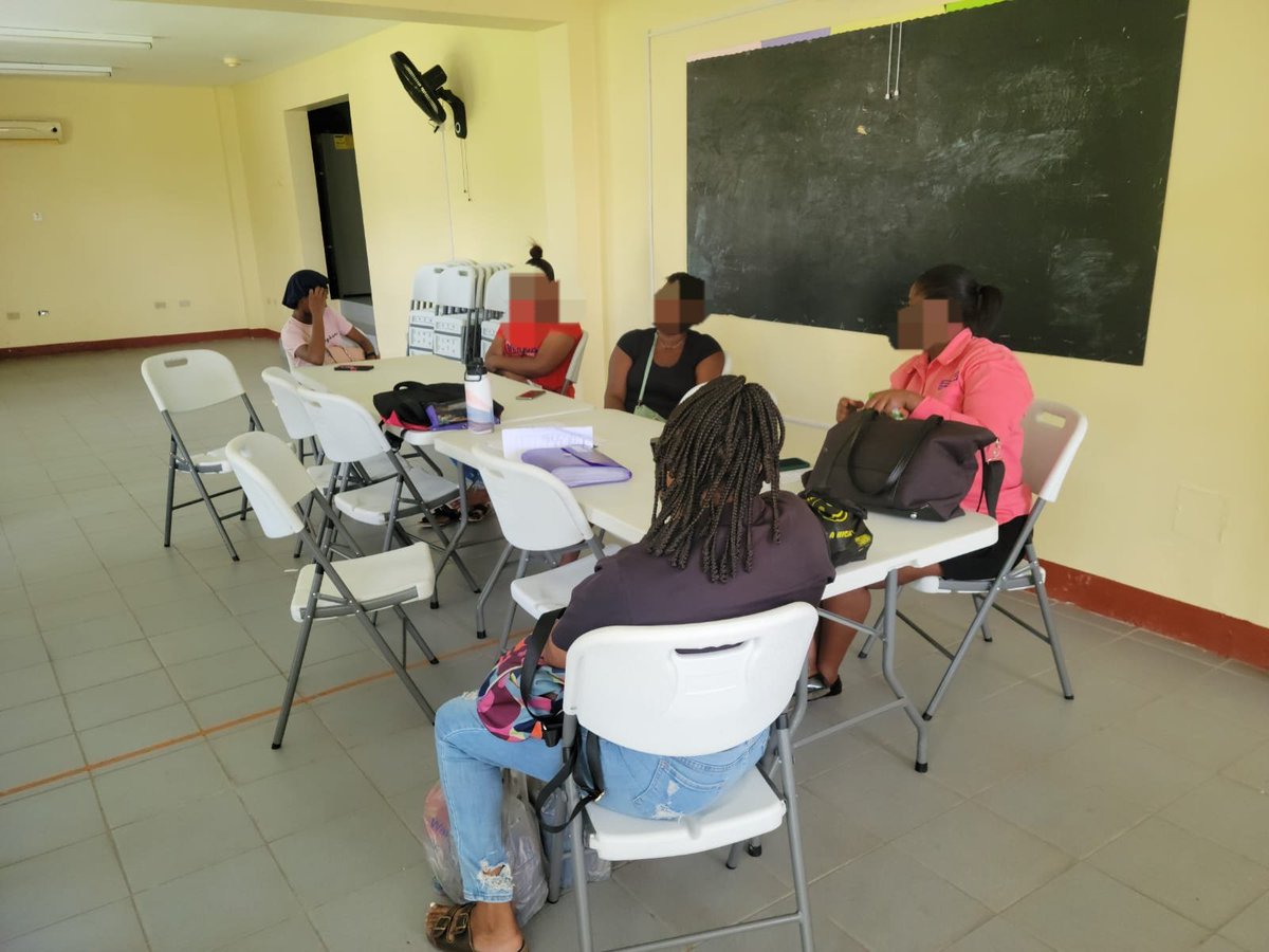 ItzmellEcc3's tweet photo. Parenting session with Stephen James Infant parents today! 
@ECCJA 
#12StandardsMatter  #ParentingMatters https://t.co/cy7N5OwNjz