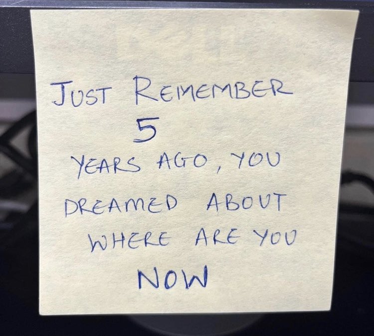 Lindsay Hammill tweet media