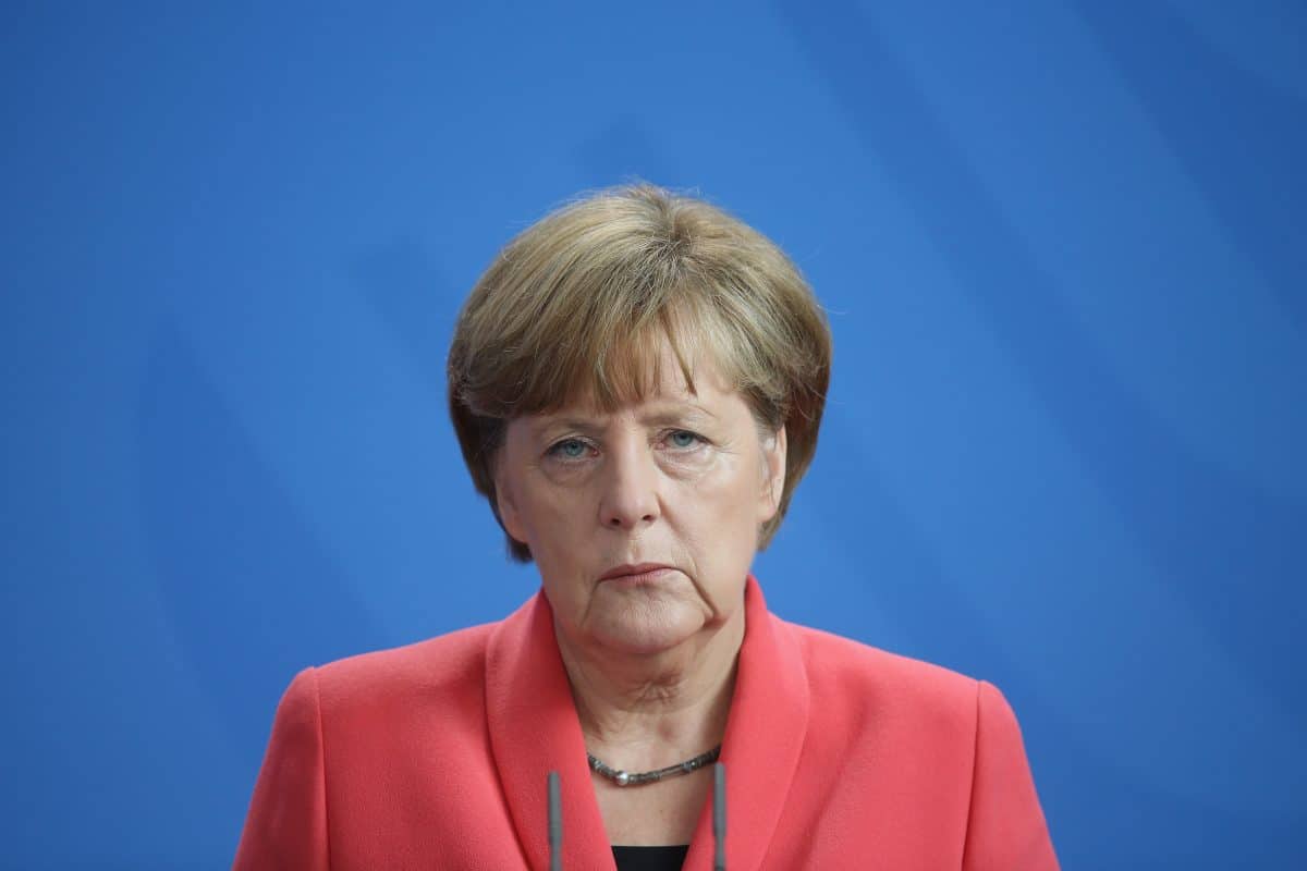 MgcJeremy's tweet photo. Wie Flick Zuhause das Spiel guckt und merkt das der Laden ohne ihn besser läuft 
#GERFRA https://t.co/L1yQIzWnXp