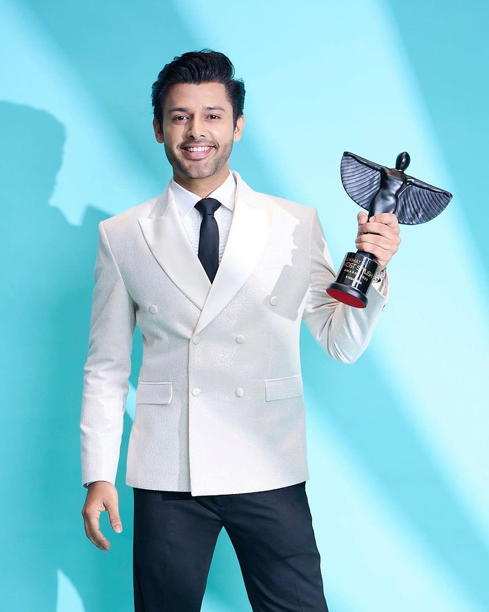 Cheering for singing sensation #StebinBen as he wins the <a href="/lokmat/">Lokmat</a> Most Stylish Peformer 2023 Award! 🎤 #DCASquad