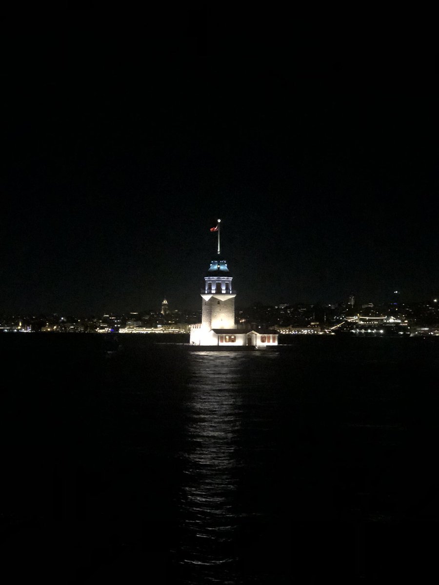 RayBatu's tweet photo. Akşamın karanlığına şöyle bir resim koyayım. Belki günümüz aydınlanır.
#icbct #akfgy #alkim #isbir #hurgz #prdgs #kzbgy #ittfk #fmizp #atagy #tgsas https://t.co/BWrzu035zB