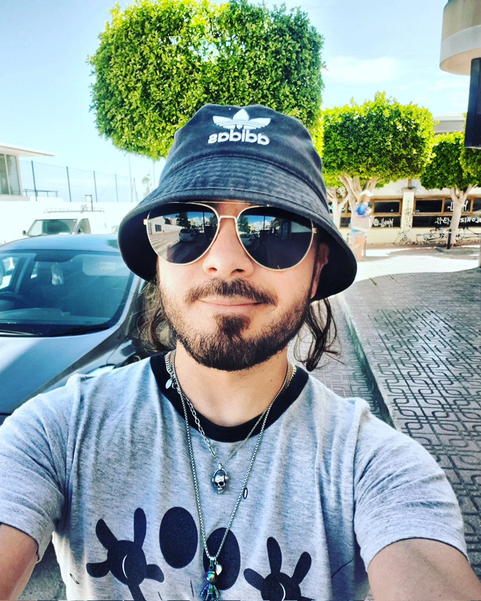 padrinow's tweet photo. TACOMAN 🤟🏻😎���� https://t.co/jxXoJFLEkW