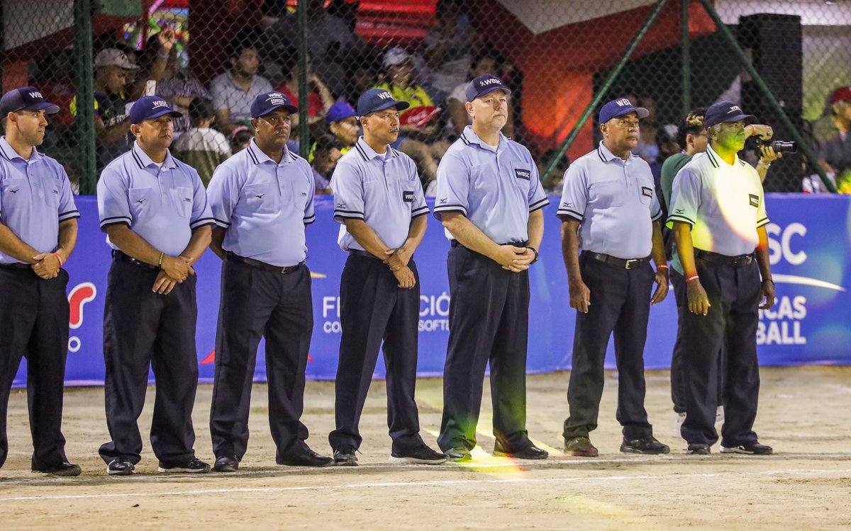 #BluesAcrossAmerica 👕 🇺🇸 → 𝘽𝙡𝙪𝙚𝙨 𝙖𝙘𝙧𝙤𝙨𝙨 𝙩𝙝𝙚 𝙬𝙤𝙧𝙡𝙙 🌎

USA Softball umpire, Casey Waite, represented Region 9 as a certified @WBSC umpire at the Pan American Championship in 𝗦𝗶𝗻𝗰𝗲𝗹𝗲𝗷𝗼, 𝗖𝗼𝗹𝗼𝗺𝗯𝗶𝗮 last week 👀

@WBSC_AMERICAS | #USASoftball