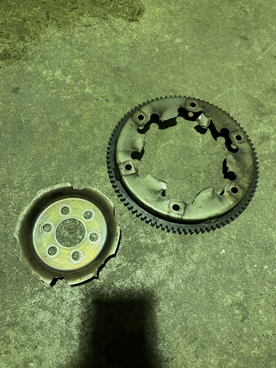 maruyos916's tweet photo. JB23W ジムニードライブプレート交換どうしてあんなに壊れたのか😱 https://t.co/VzwATyINlH