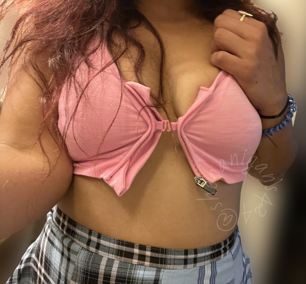 Shenanigans424's tweet photo. Everyone loves a sexy schoolgirl outfit right? 🍑💦 https://t.co/NEMe68U6PH