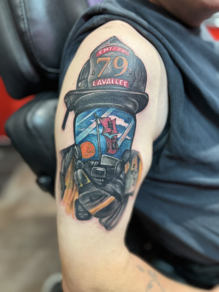 Full color fire fighter piece by @rose_ink.inc 🔥 We are ready to get you in for your next appointment! To book, send us an email to countstattoo@gmail.com @CountsKustoms @DannyCountKoker