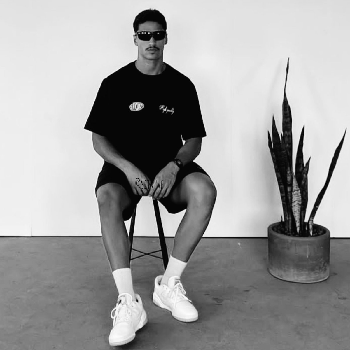 SET (@setnove) / Posts / X
