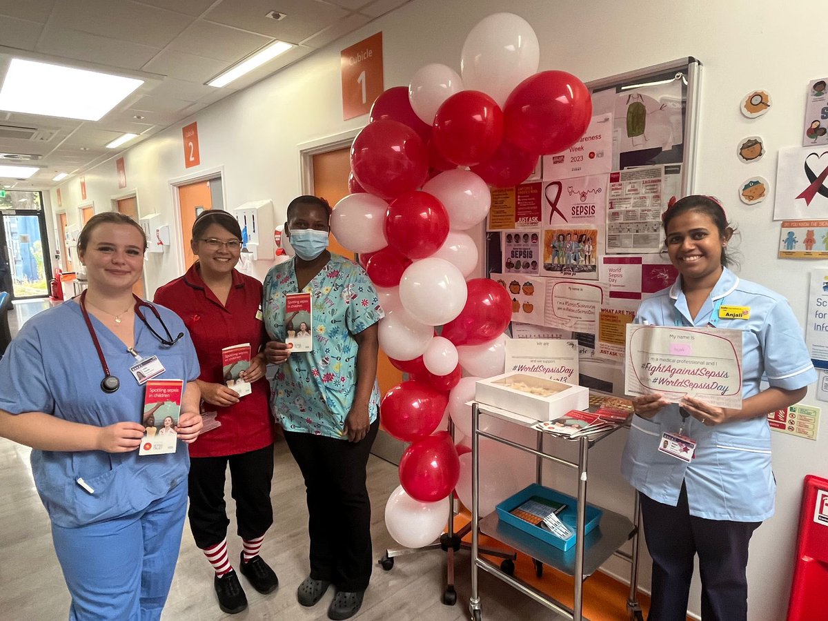 Big thank you to the fabulous <a href="/EdKhft/">@KHFT_ED</a>, great teamwork between Adults and Paeds in helping promote sepsis awareness! <a href="/eraderecht/">Liz Raderecht</a> <a href="/Harmudge/">Tracey Kelly 💙</a> <a href="/SarahShade16/">Sarah Shade</a> @BereniceConstab <a href="/NicholaKane2/">Nichola Kane</a> <a href="/SukhvinderKS/">Sukhvinder Kaur-Stubbs</a> @KingstonHospNHS