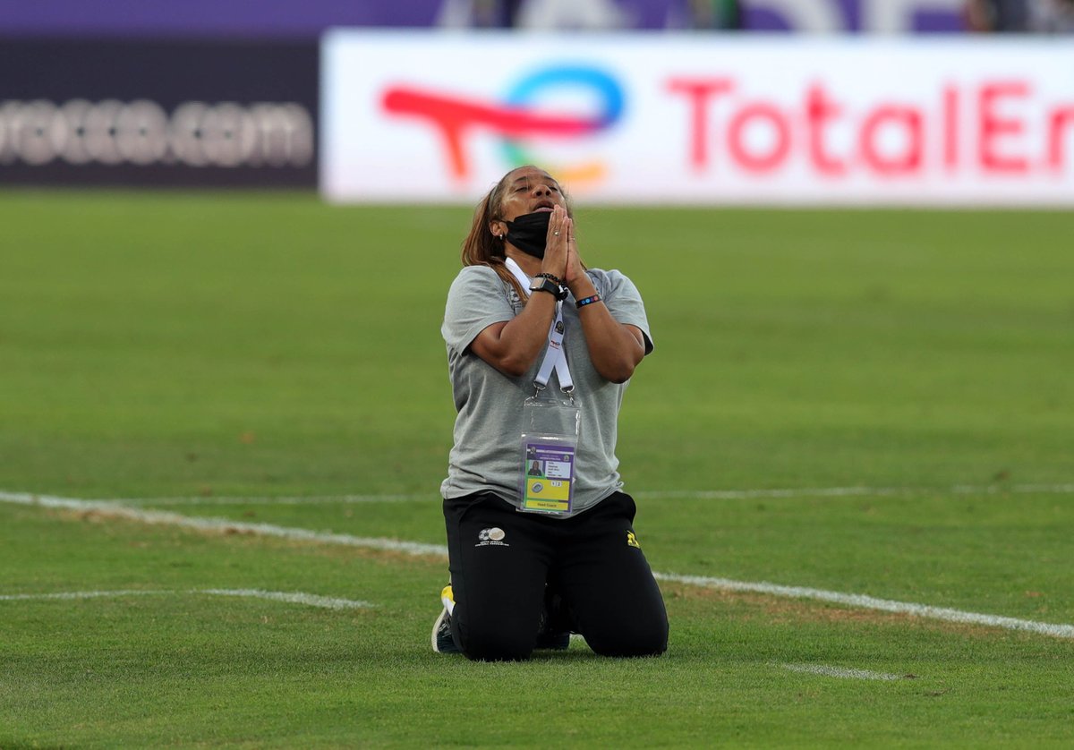 𝗪𝗘𝗟𝗟 𝗗𝗘𝗦𝗘𝗥𝗩𝗘𝗗❗

Desiree Ellis has been named Coach of the Year at the
@Momentum_za gsport Awards after securing Banyana Banyana's first-ever WAFCON title and leading them to the FIFA Women’s World Cup.

#gsport18 #SheOwnsHerSuccess #PowerOfRecognition