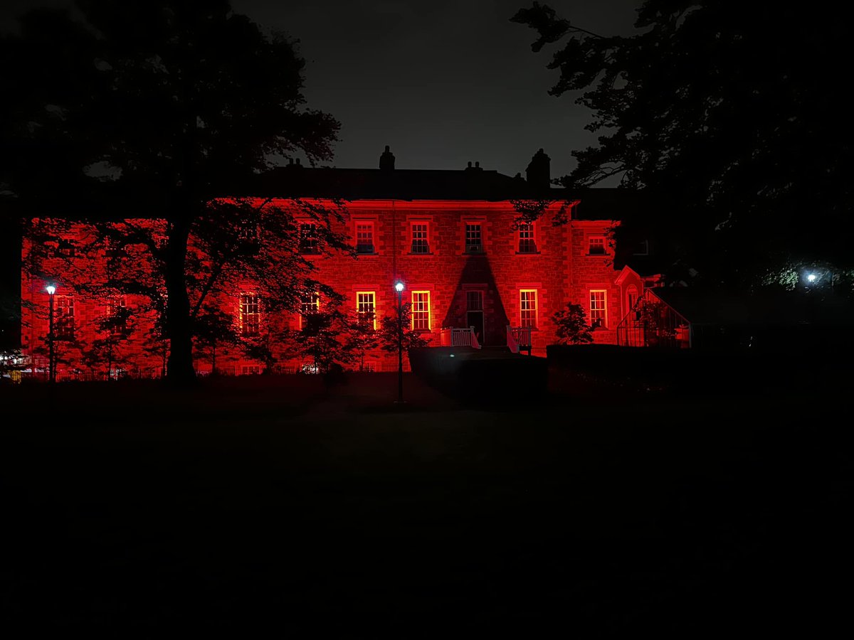 FASDNL_Team's tweet image. In honour of #FASD Awareness Day (September 9th) and #FASDAwarenessMonth, Atlantic Canada was glowing red this year! 🚨

📍Town Hall of Grand Falls-Windsor (NL)
📍Government House (NL)
📍Peggy&apos;s Cove Light House (NS)
📍Province House (NS)
📍Shaw Building (PEI)

1/8