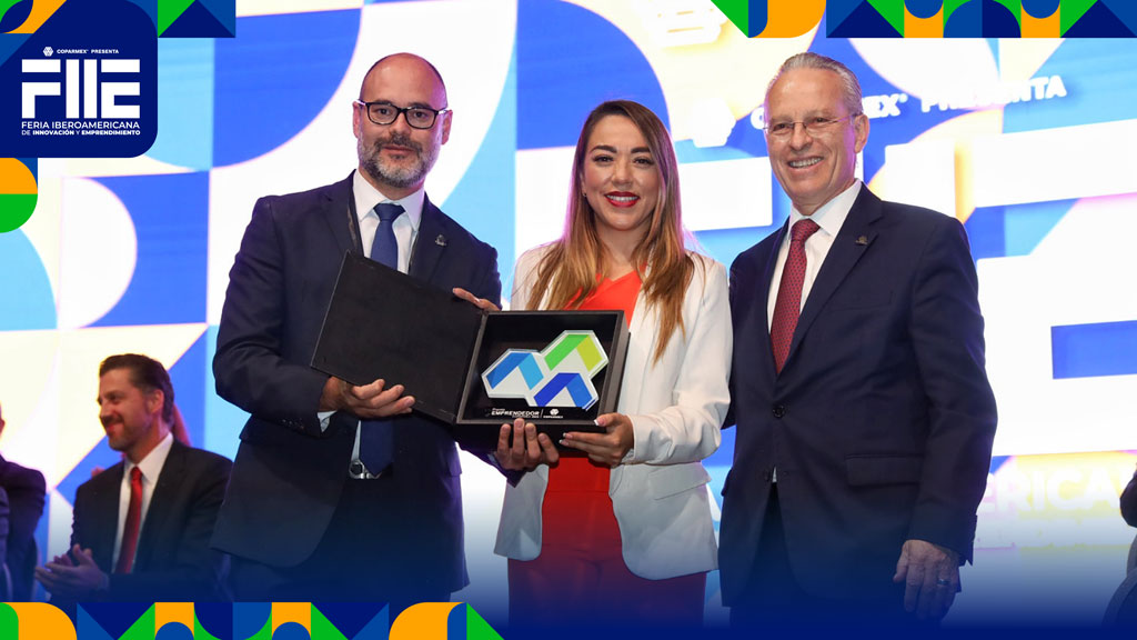 🏆 ¡Felicidades a <a href="/psicsharzy/">Sharzy Molina</a>, ganadora del #PremioEmprendedor Coparmex 2023!

Su pasión y compromiso son un ejemplo de que con determinación y visión se pueden lograr grandes cosas y nos demuestra que el emprendimiento va más allá de los negocios: es una pasión que impulsa el