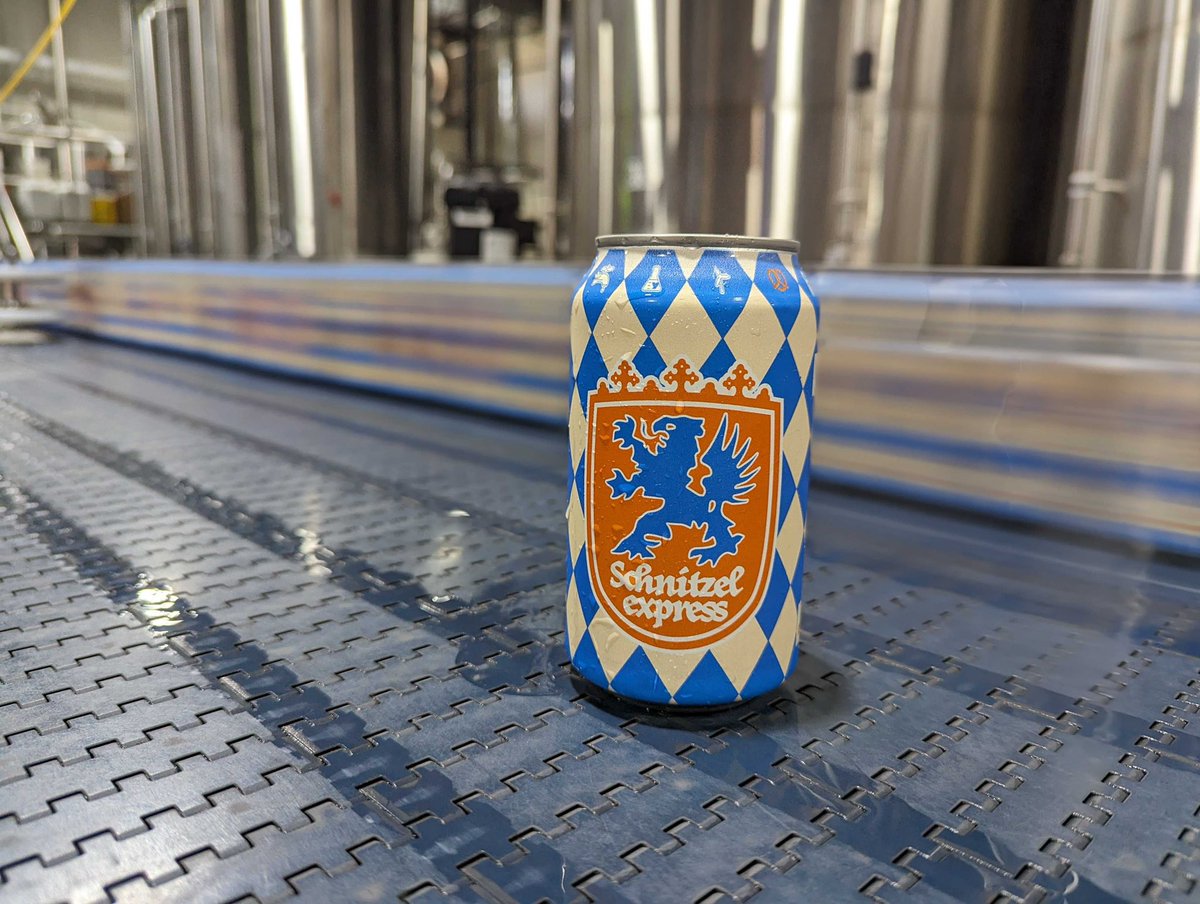 COOPAleWorks (@coopaleworks) on Twitter photo New collab with <a href="/oncueexpress/">OnCue Express</a> hitting shelves soon!
Introducing Schnitzel Express 🔶🔹 New collab with <a href="/oncueexpress/">OnCue Express</a> hitting shelves soon!
Introducing Schnitzel Express 🔶🔹