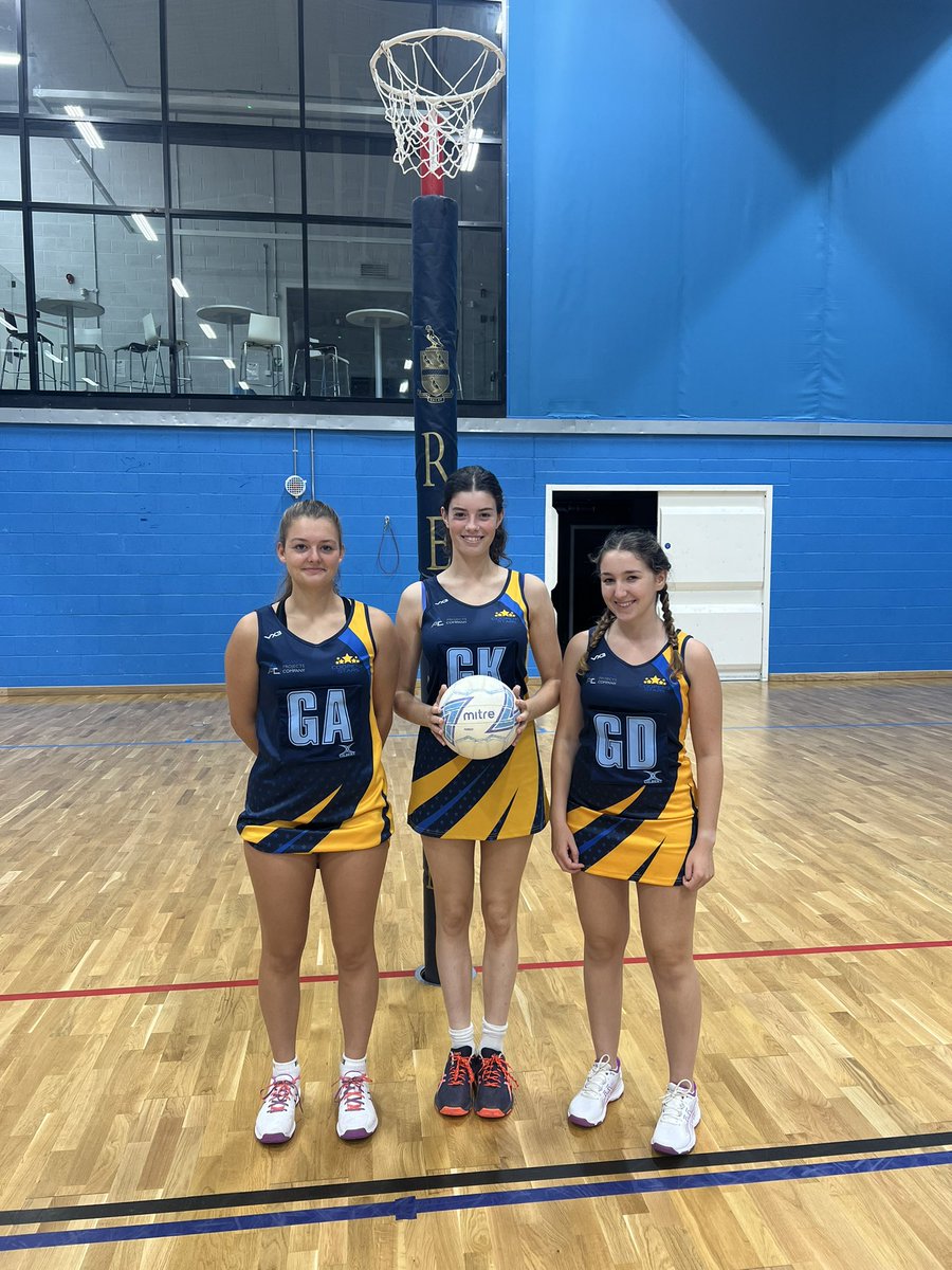 ReptonNetball's tweet photo. Excellent to see new faces taking the court for club matches this evening @ReptonSchool . Ruby took POM in her first game and the team won 20-5. Great to have weekly adult netball fixtures, on our home courts, for pupils to get involved in. #reptonsport https://t.co/K7xCfaiIUo