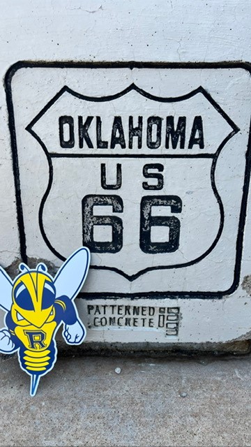 Last week, Rocky trekked part of Route 66 in Tulsa, OK.

Find out where Rocky, and our admissions counselors will be visiting next: admissions.rochester.edu/visit/rocheste…

#BeAYellowjacket