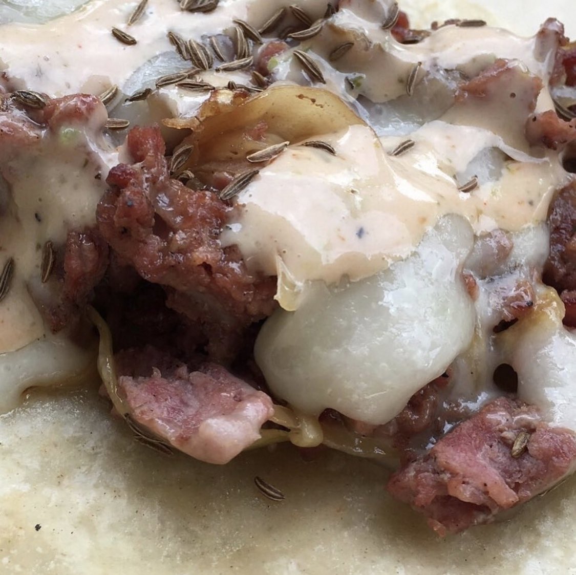 LocalTacoLEX's tweet image. Ruben Taco Certified Angus Corned Beef ,Sauerkraut, Provolone, 1,000 Island &amp;amp; Caraway Seeds #tacos #certifedangusbeef #lexingtonky #localtacolex