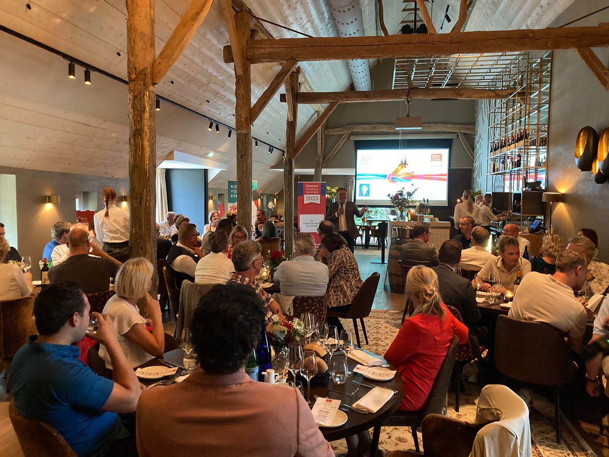 Interessante avond bij <a href="/dovhj/">Drentse Onderneming van het Jaar</a>  Drentse Onderneming van het Jaar. Wat hebben we toch veel gedreven ondernemers in <a href="/ProvDrenthe/">Provincie Drenthe</a>! Deze week gaat de jury langs bij de genomineerden… de finaleavond is op 19 oktober!