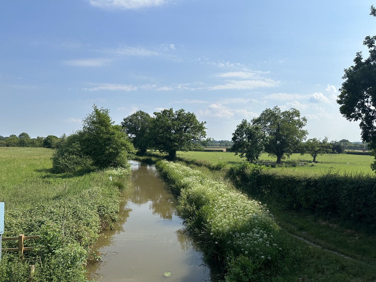 whixall_marina's tweet photo. Our Shepherd’s Hut 2023 season is starting to draw to a close. We’re so pleased guests have enjoyed their stays over the spring and summer this year. Rain or shine the canal view is one to remember 🌸

Looking for a wild weekend in September? There’s still time to get in touch! https://t.co/FYq378OwtY