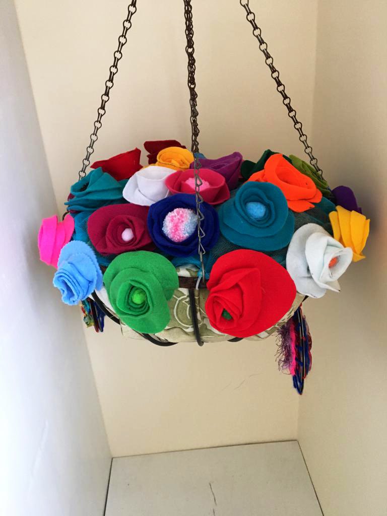 Learning4thAge's tweet photo. Local care home residents have finished their hanging basket contribution to the upcoming @LeicTextileFest &amp; we think it looks great! https://t.co/oQ74LMjoBJ