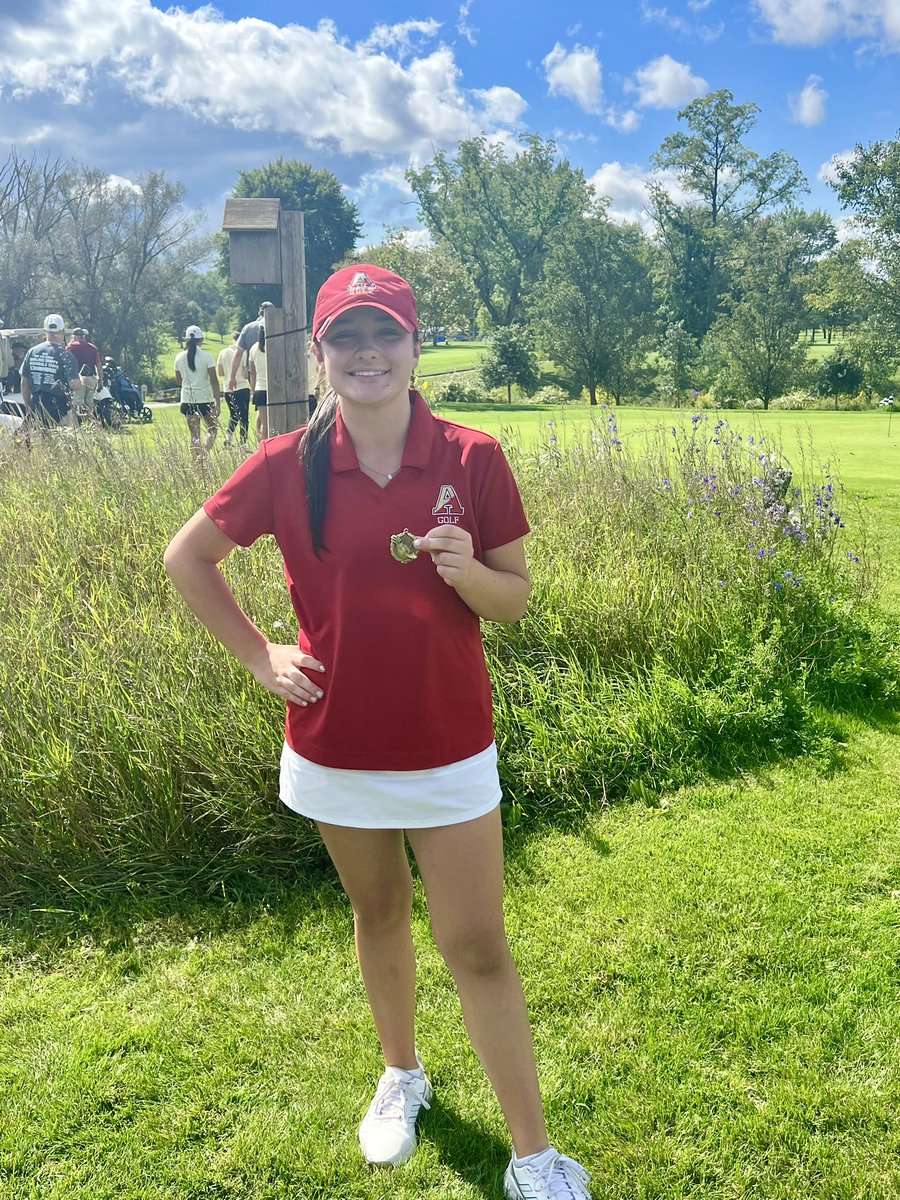 TroyAthensGolf's tweet photo. The RedHawks played in the TC Invitational today @ Sylvan Glen GC.
Ava Weeks led the team with a 73 (+2) and T-3rd individually!
Katie Schmidt earned her Varsity letter for golf today!

Great work ladies! 
#gohawks https://t.co/ZRyJLRmc1o
