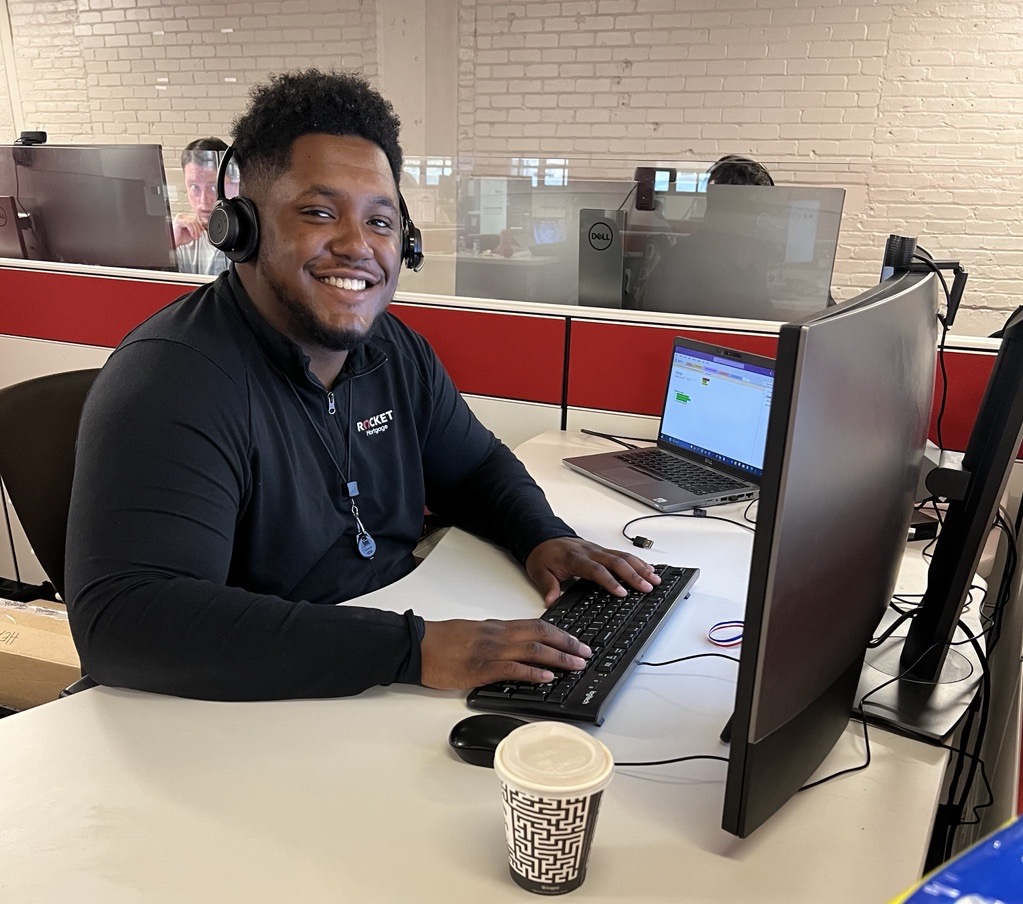 TBirkm's tweet photo. Sending huge props to our powerful Refinance Channel for constantly taking care of #EveryClientEveryTime. This week, I want to celebrate top performers from the month of August… Thank you Tyler, Max, Kennen and Moe for thework you put in daily to put our clients in a great spot! https://t.co/rSPasB5LrX