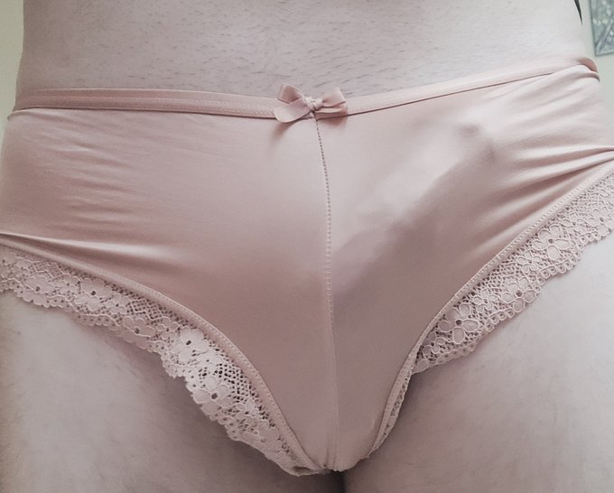 When a mistress made me wear her panties, I got hard instantly. #fetish #pantyboy https://t.co/rUvqE<a href="/tag/fetish"class="tags"><span>#fetish</span></a><a href="/tag/pantyboy"class="tags"><span>#pantyboy</span></a>