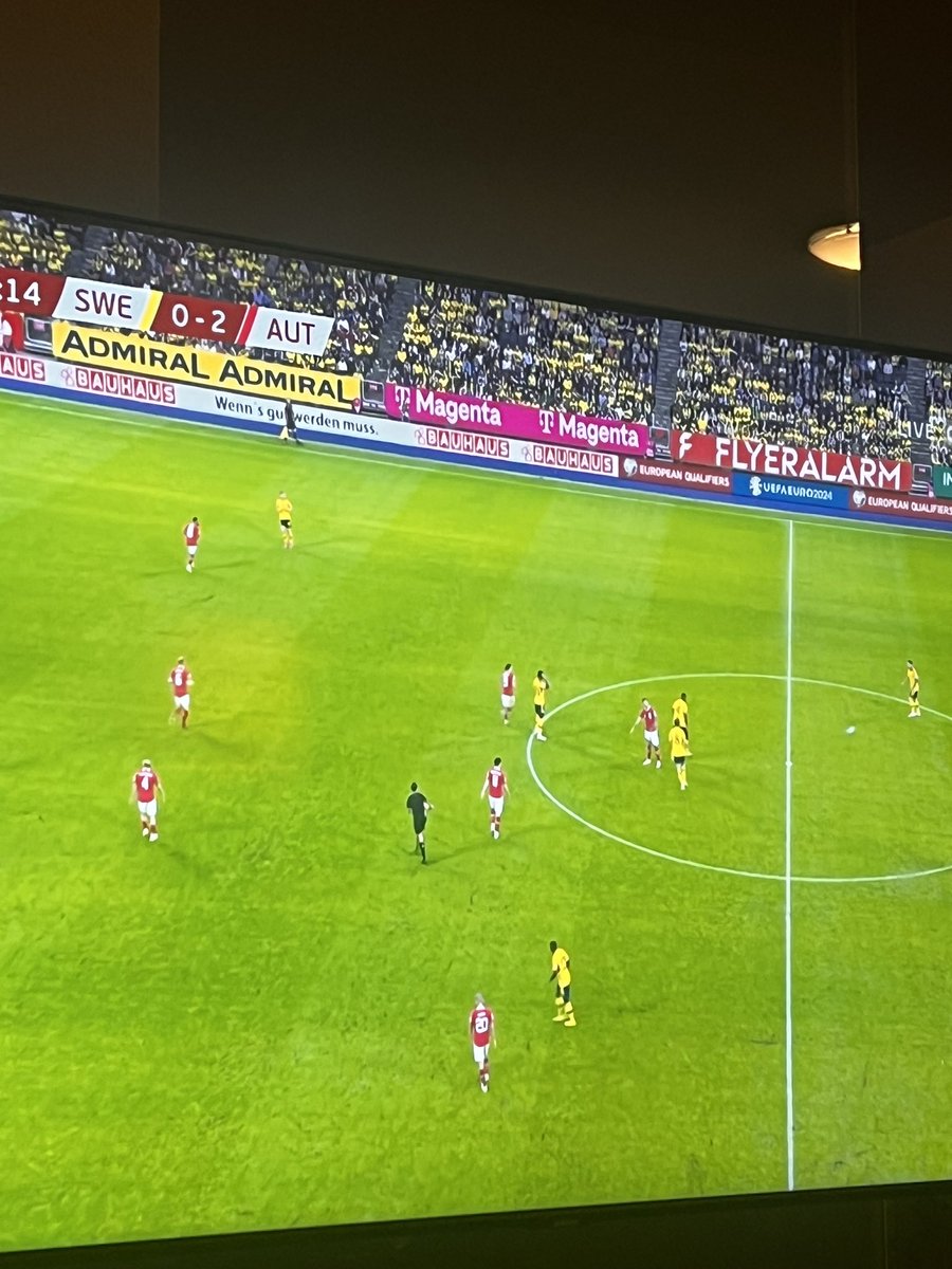 Austrian ads at a swedish stadium? 

The state of motiontracking is insane!!

Apparently all ads are put there via motiontracking 😳😳 

without the cameras switching you wouldn’t realize it’s not real. 

Does anyone know who produces this technology?