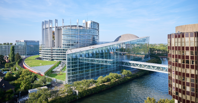 European Commission (@eu_commission) on Twitter photo One hour to go until #SOTEU!
Join us right here to watch President <a href="/vonderleyen/">Ursula von der Leyen</a>'s address before the <a href="/Europarl_EN/">European Parliament</a>.
🔴 LIVE streaming at 9.00 (CEST) on our profile, including international Sign. One hour to go until #SOTEU!
Join us right here to watch President <a href="/vonderleyen/">Ursula von der Leyen</a>'s address before the <a href="/Europarl_EN/">European Parliament</a>.
🔴 LIVE streaming at 9.00 (CEST) on our profile, including international Sign.