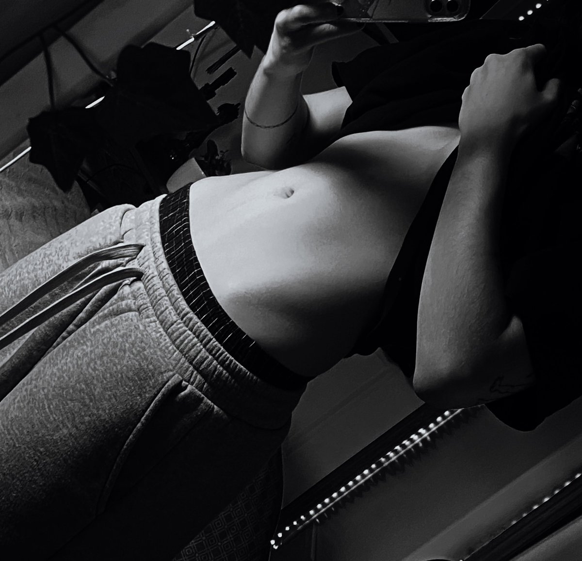 frigginNO's tweet photo. @trxisxtanx yumm~ https://t.co/kW7VW68wbu